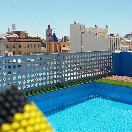Homely Malaga Carreteria Con Piscina Eksteriør billede