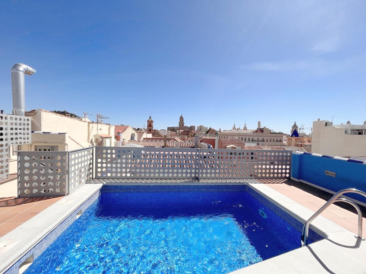 Homely Malaga Carreteria Con Piscina Eksteriør billede