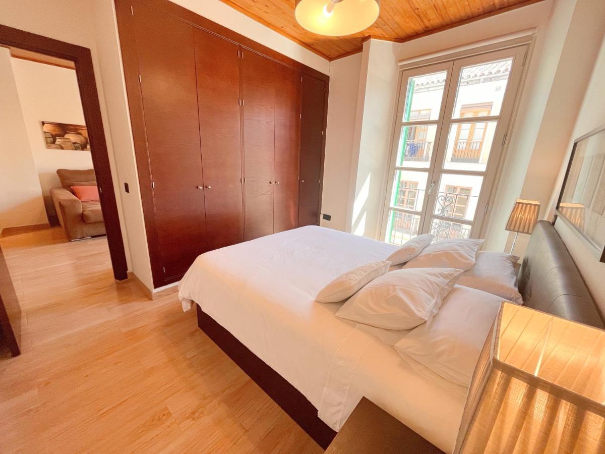 Homely Malaga Carreteria Con Piscina Eksteriør billede